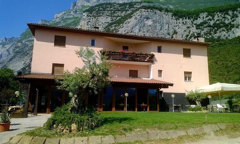 Hotel Ciclamino Пьетрамурата Экстерьер фото