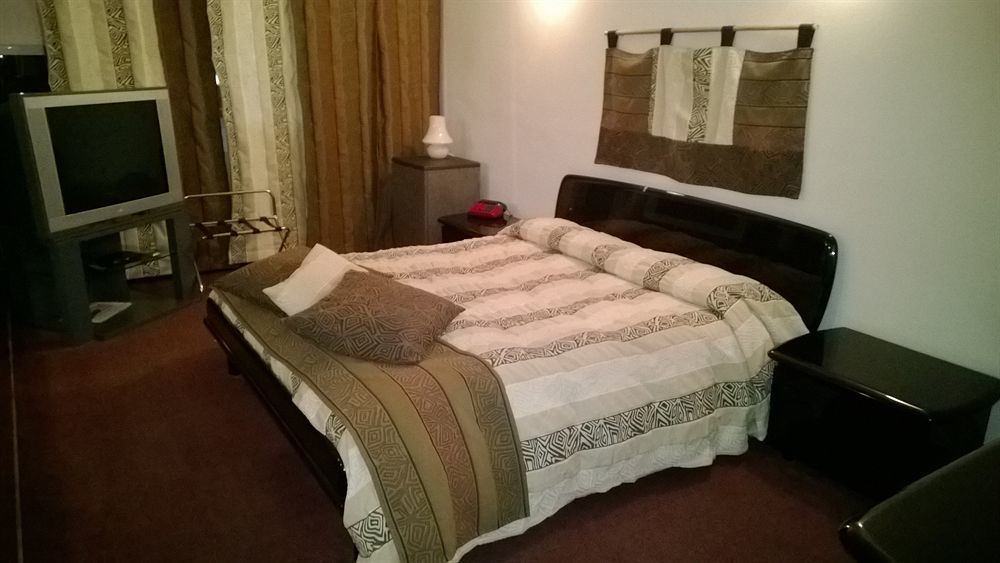 Hotel Ciclamino Пьетрамурата Экстерьер фото